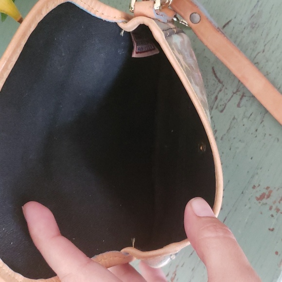 Vintage y2k Dooney Bourke Star Clutch Wristlet - Picture 8 of 11